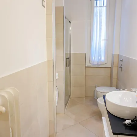 Easy Italy Balcony Appartement *